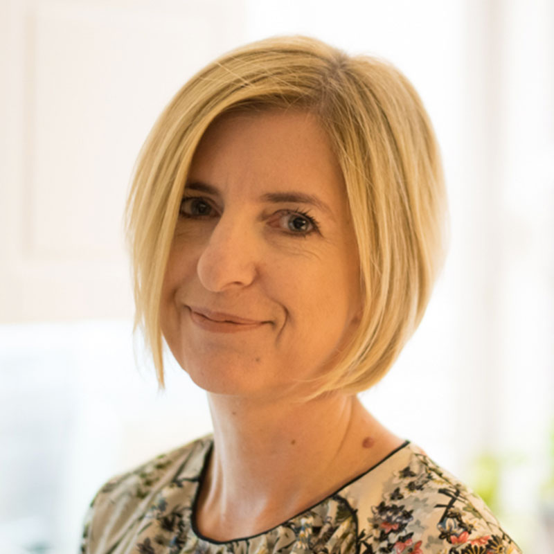 Monika Górna — doświadczona księgowa oferująca usługi rachunkowe w Gdyni